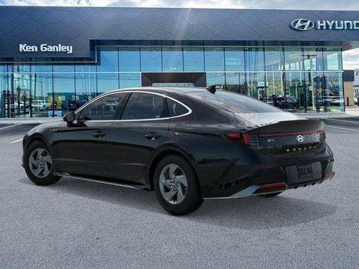 Abyss Black 2026 Hyundai SONATA SE