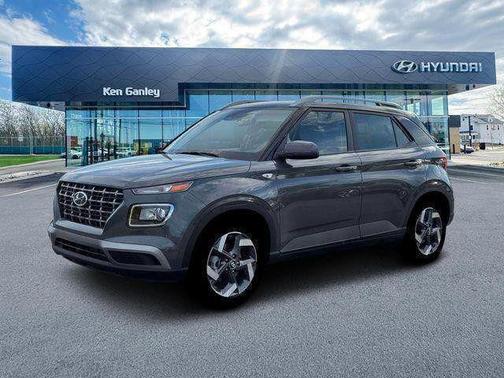 Ecotronic Gray 2026 Hyundai VENUE SEL
