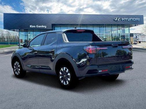 Phantom Black 2026 Hyundai SANTA CRUZ SE