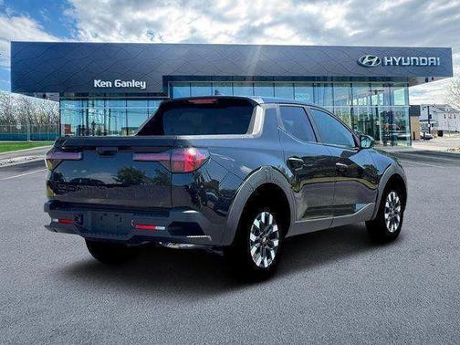 Phantom Black 2026 Hyundai SANTA CRUZ SE