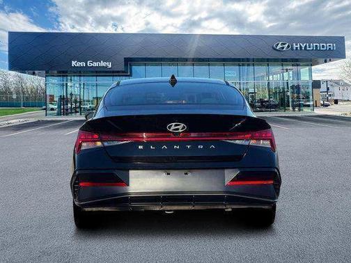 Abyss Black 2026 Hyundai ELANTRA Sport
