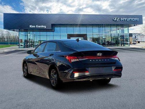 Abyss Black 2026 Hyundai ELANTRA Sport
