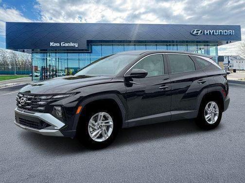Phantom Black 2026 Hyundai TUCSON SE