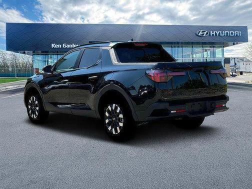 Phantom Black 2025 Hyundai SANTA CRUZ SEL Activity