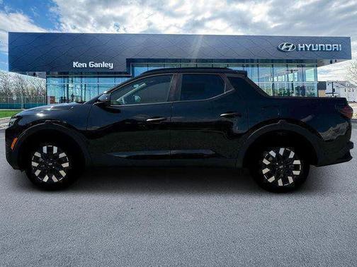 Phantom Black 2025 Hyundai SANTA CRUZ SEL Activity