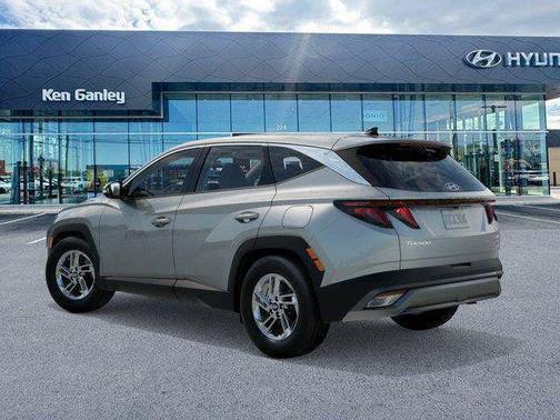 Shimmering Silver 2026 Hyundai TUCSON SE
