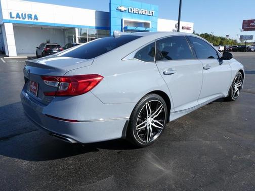 2022 Honda Accord Touring 2.0T