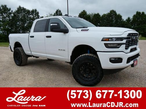 Bright White Clearcoat 2026 RAM 2500 Big Horn