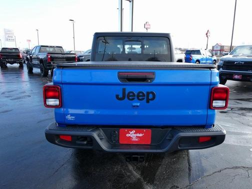 2023 Jeep Gladiator Sport