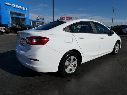 2018 Chevrolet Cruze LS