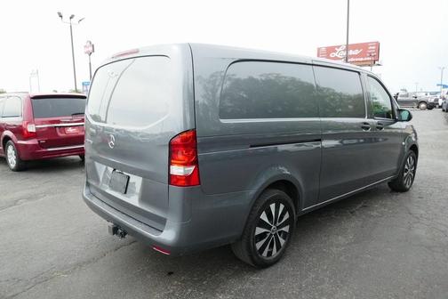 2023 Mercedes-Benz Metris Base