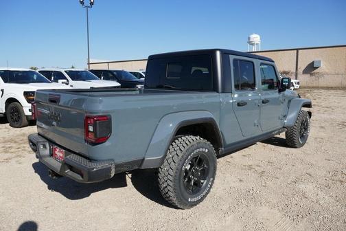 2026 Jeep Gladiator Sport
