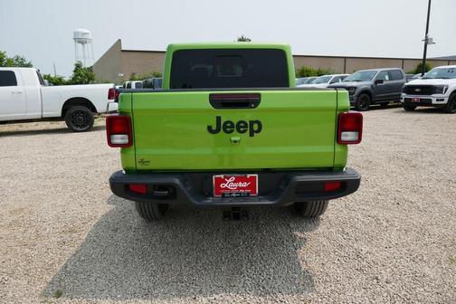 2025 Jeep Gladiator Sport