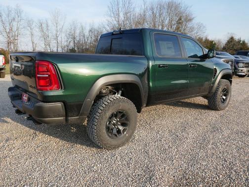 Serrano Red 2026 RAM 1500 RHO