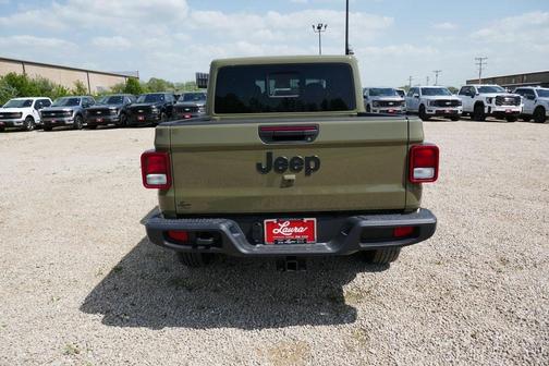 2025 Jeep Gladiator Sport