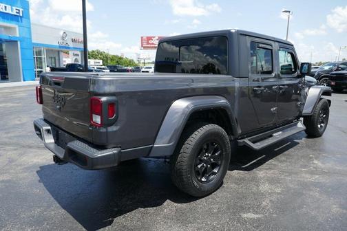 2021 Jeep Gladiator Sport