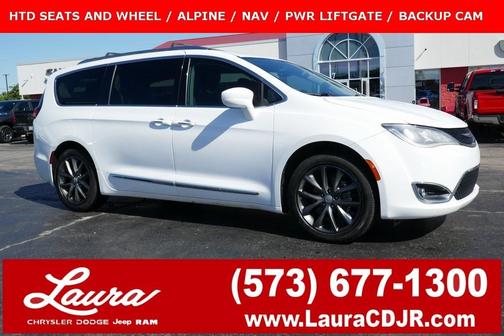 2017 Chrysler Pacifica Touring-L Plus