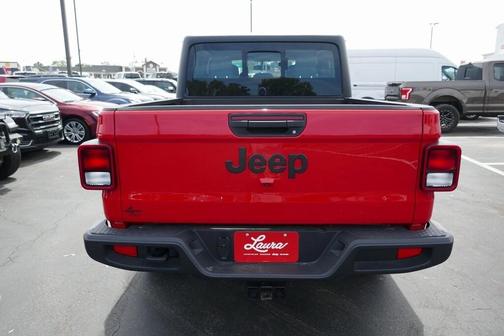2024 Jeep Gladiator Sport