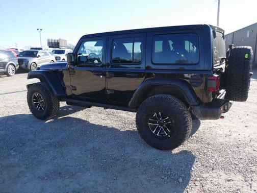 Black Clearcoat 2026 Jeep Wrangler Rubicon