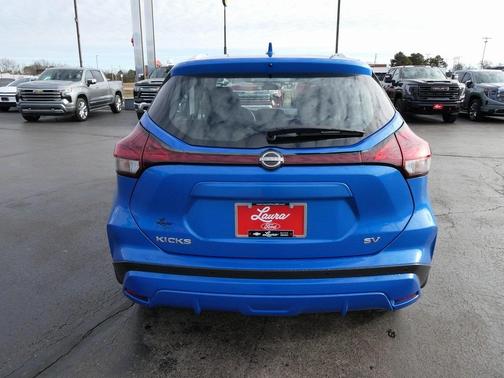 2023 Nissan Kicks SV