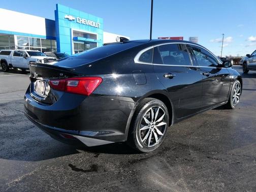 2017 Chevrolet Malibu 1LT