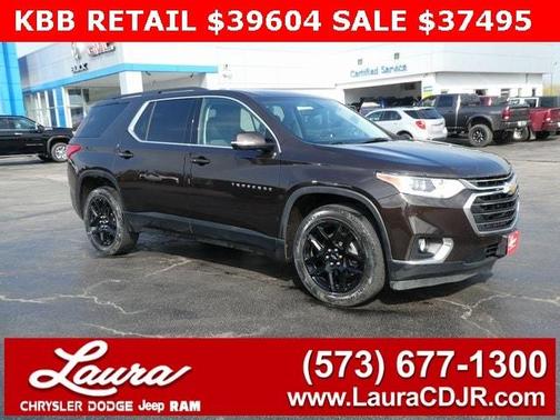 Photo 1 of 19 of 2019 Chevrolet Traverse LT Cloth