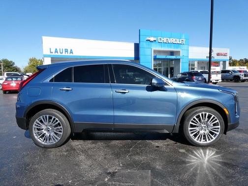 2025 Cadillac XT4 Premium Luxury