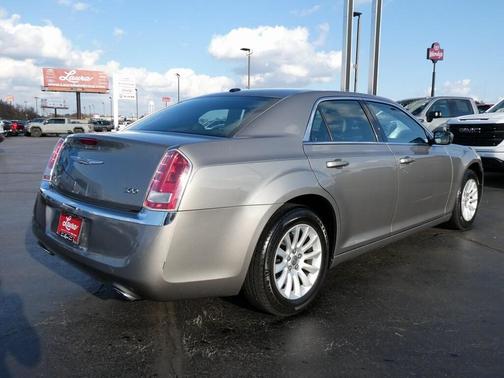 2014 Chrysler 300 Base