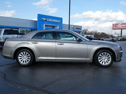 2014 Chrysler 300 Base