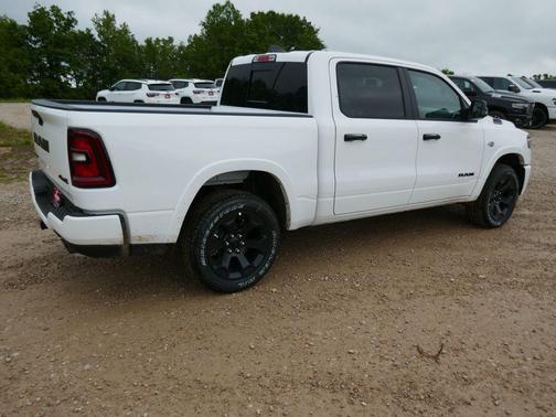 Bright White Clearcoat 2026 RAM 1500 Big Horn/Lone Star