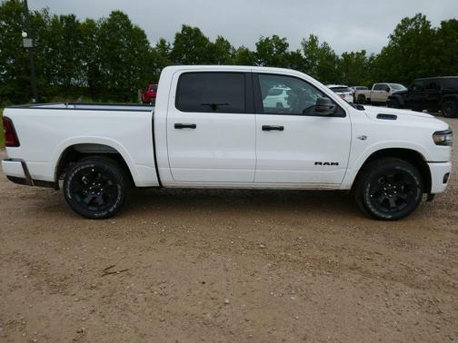 Bright White Clearcoat 2026 RAM 1500 Big Horn/Lone Star