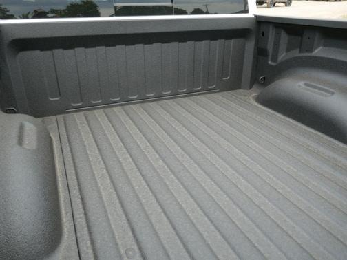Bright White Clearcoat 2026 RAM 1500 RHO