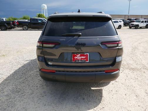 Metallic 2026 Jeep Grand Cherokee L Limited