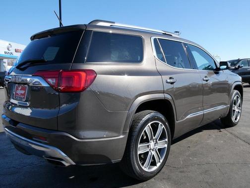 2019 GMC Acadia Denali