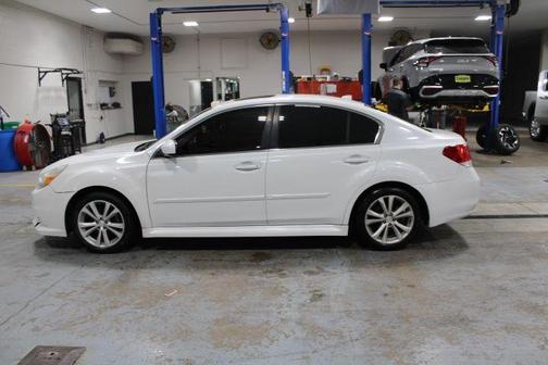 2013 Subaru Legacy 2.5i Limited