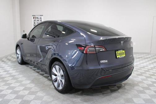 2024 Tesla Model Y Long Range