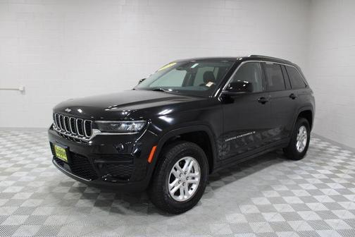 2022 Jeep Grand Cherokee Laredo