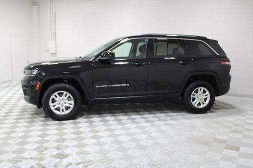2022 Jeep Grand Cherokee Laredo