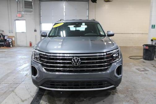 2025 Volkswagen Atlas 2.0T SE
