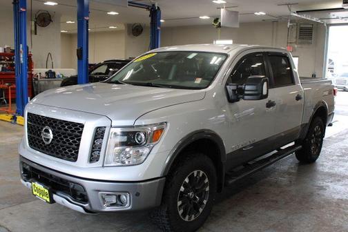 2019 Nissan Titan PRO-4X
