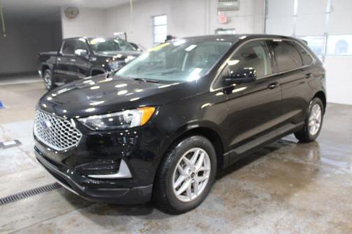 2023 Ford Edge 