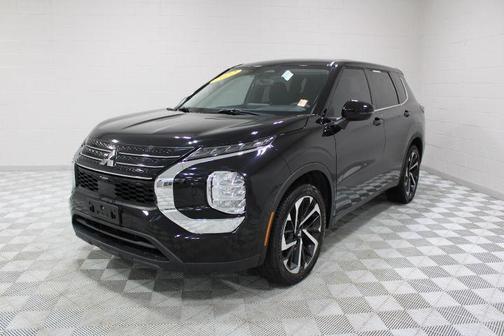 2022 Mitsubishi Outlander ES