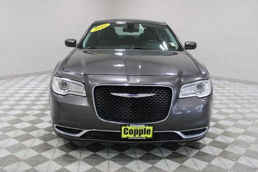 2015 Chrysler 300 Limited