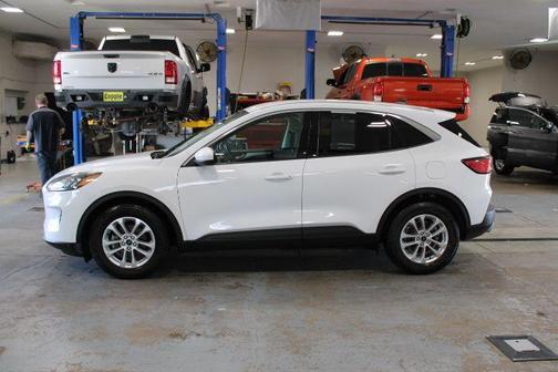 2021 Ford Escape SE