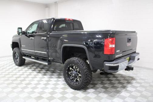 2017 GMC Sierra 2500 SLT