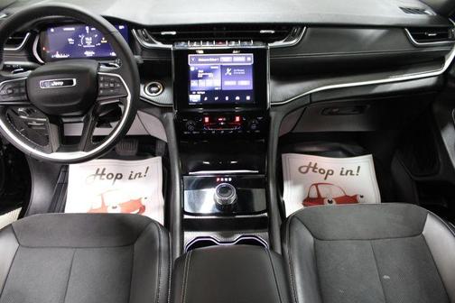 2024 Jeep Grand Cherokee L Laredo