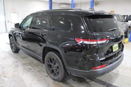 2024 Jeep Grand Cherokee L Laredo