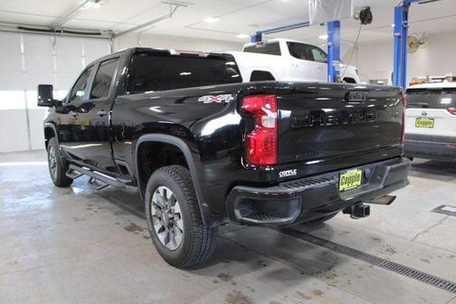 2022 Chevrolet Silverado 2500 Custom