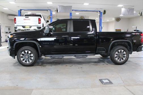 2022 Chevrolet Silverado 2500 Custom
