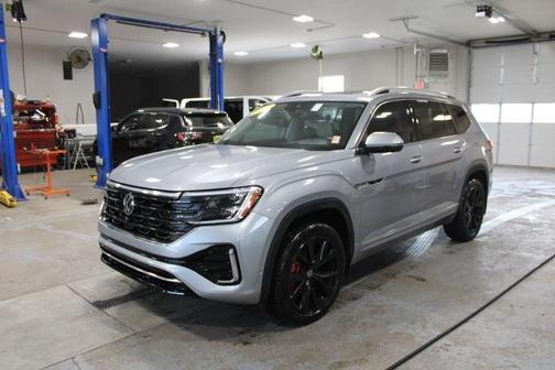 2024 Volkswagen Atlas 2.0T SEL Premium R-Line